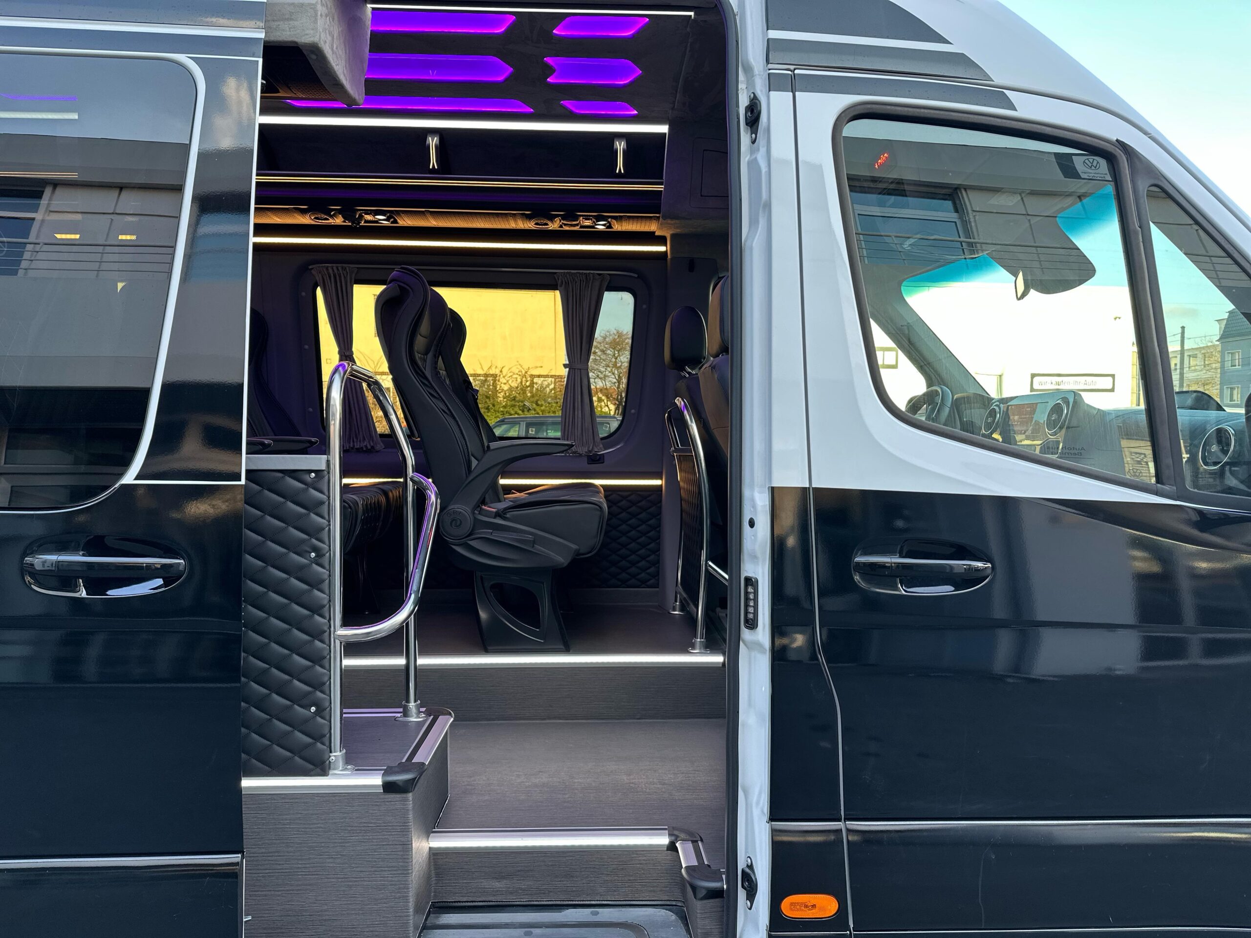 Mercedes-Benz Sprinter 519 18+1 turizm aracı proje görseli 3