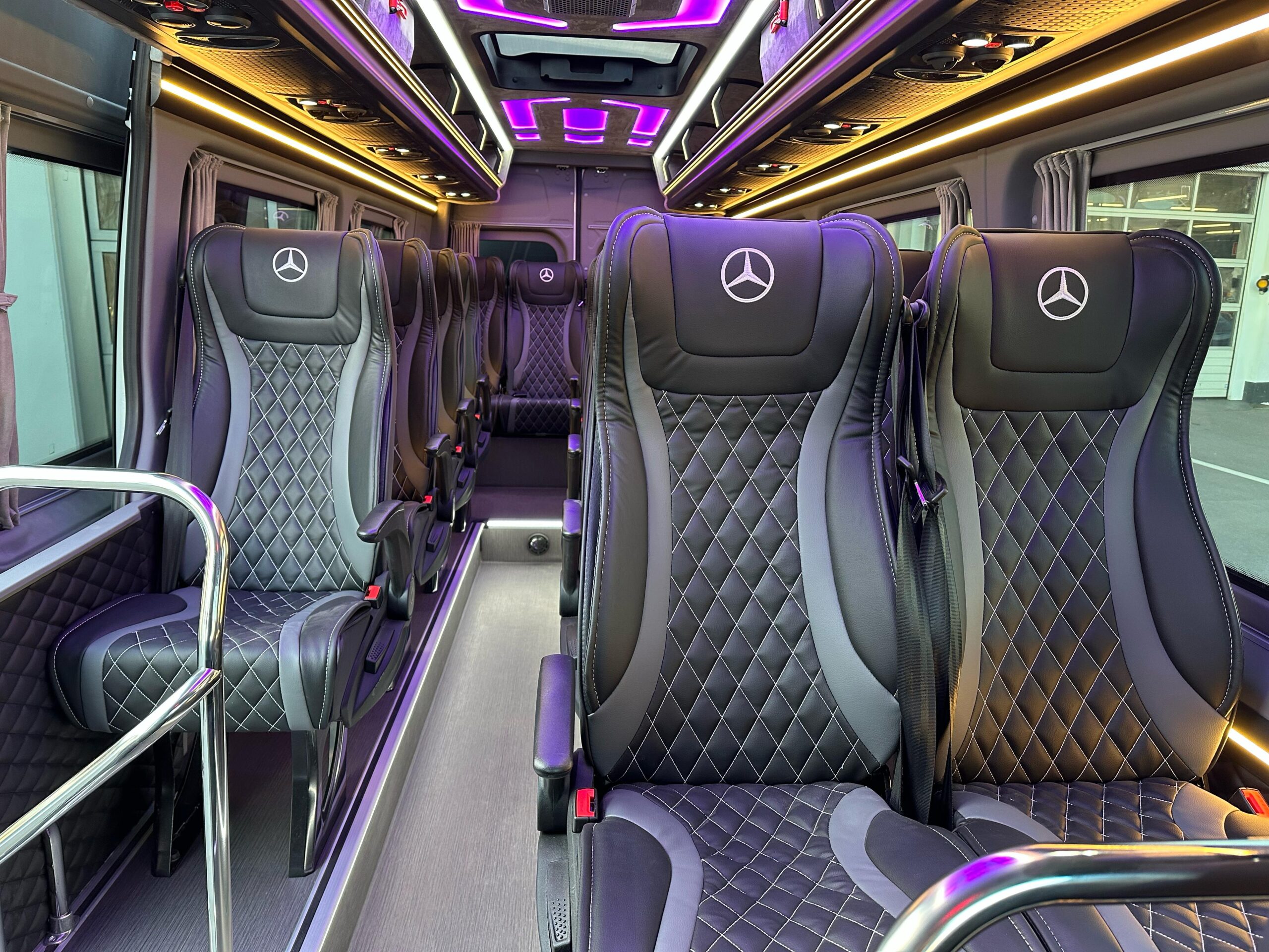 Mercedes-Benz Sprinter 519 18+1 turizm aracı proje görseli 8