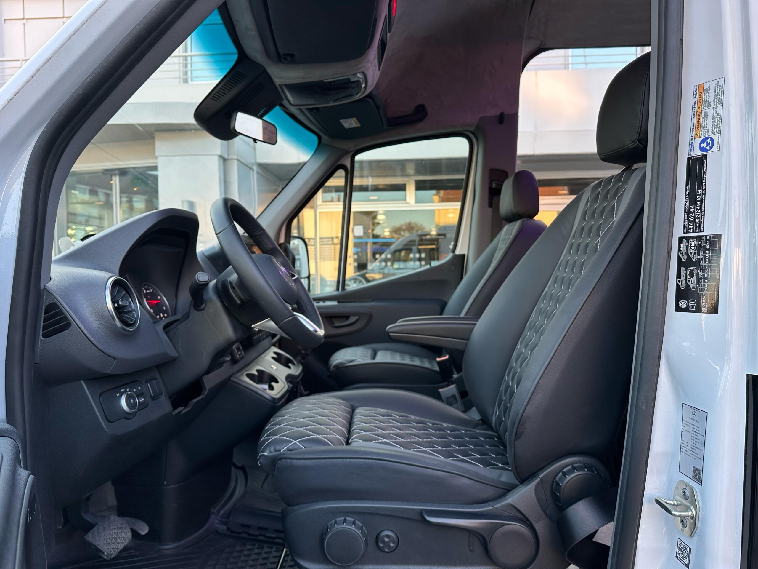Mercedes-Benz Sprinter 519 18+1 turizm aracı proje görseli 19