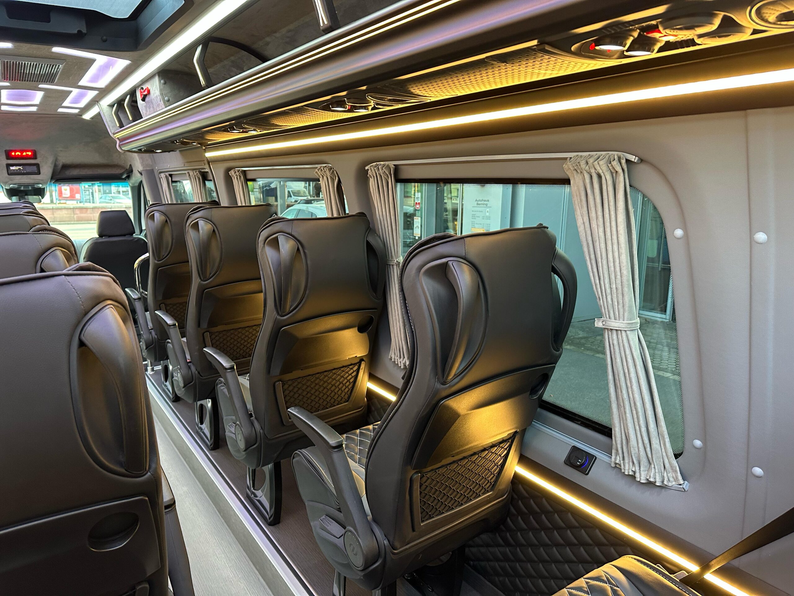 Mercedes-Benz Sprinter 519 18+1 turizm aracı proje görseli 25