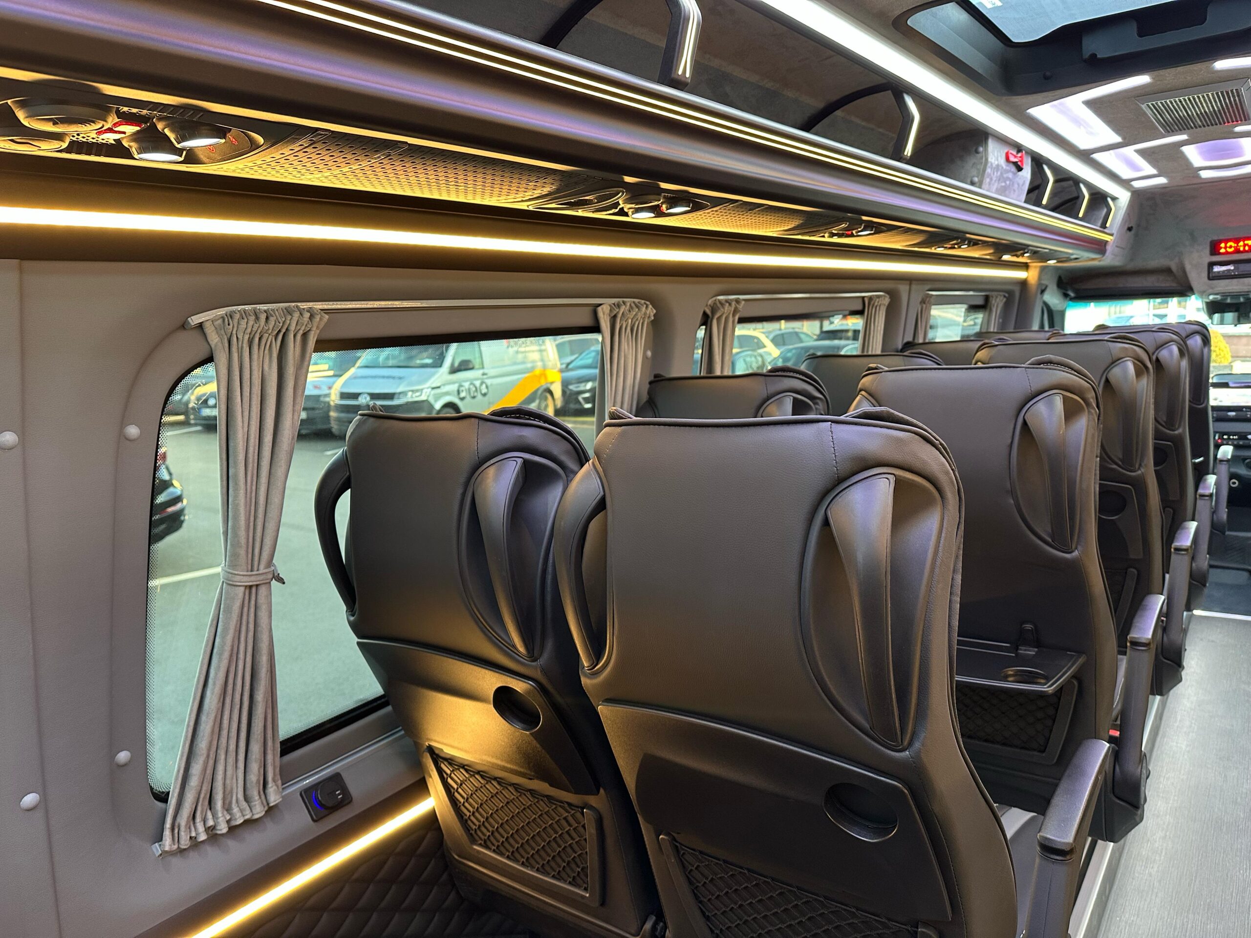 Mercedes-Benz Sprinter 519 18+1 turizm aracı proje görseli 27