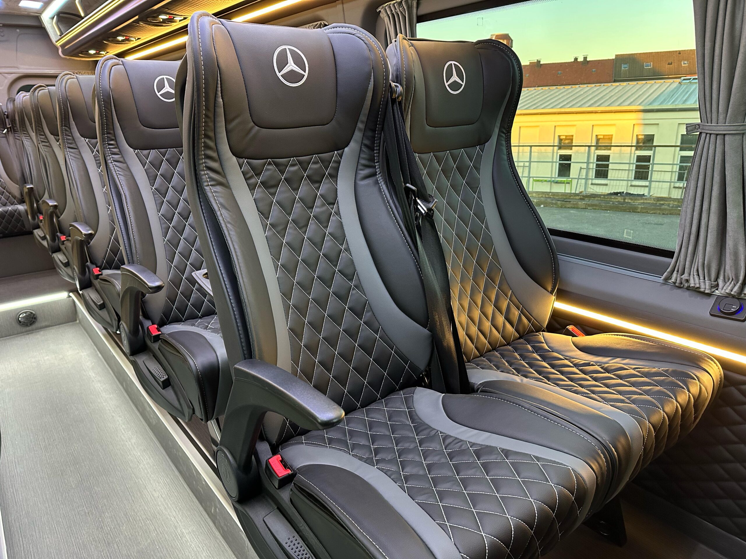 Mercedes-Benz Sprinter 519 18+1 turizm aracı proje görseli 34