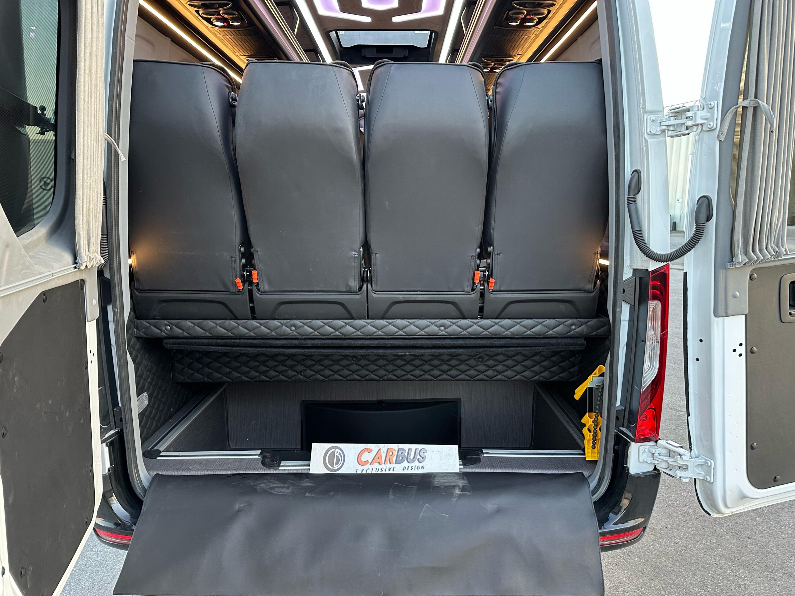 Mercedes-Benz Sprinter 519 18+1 turizm aracı proje görseli 41