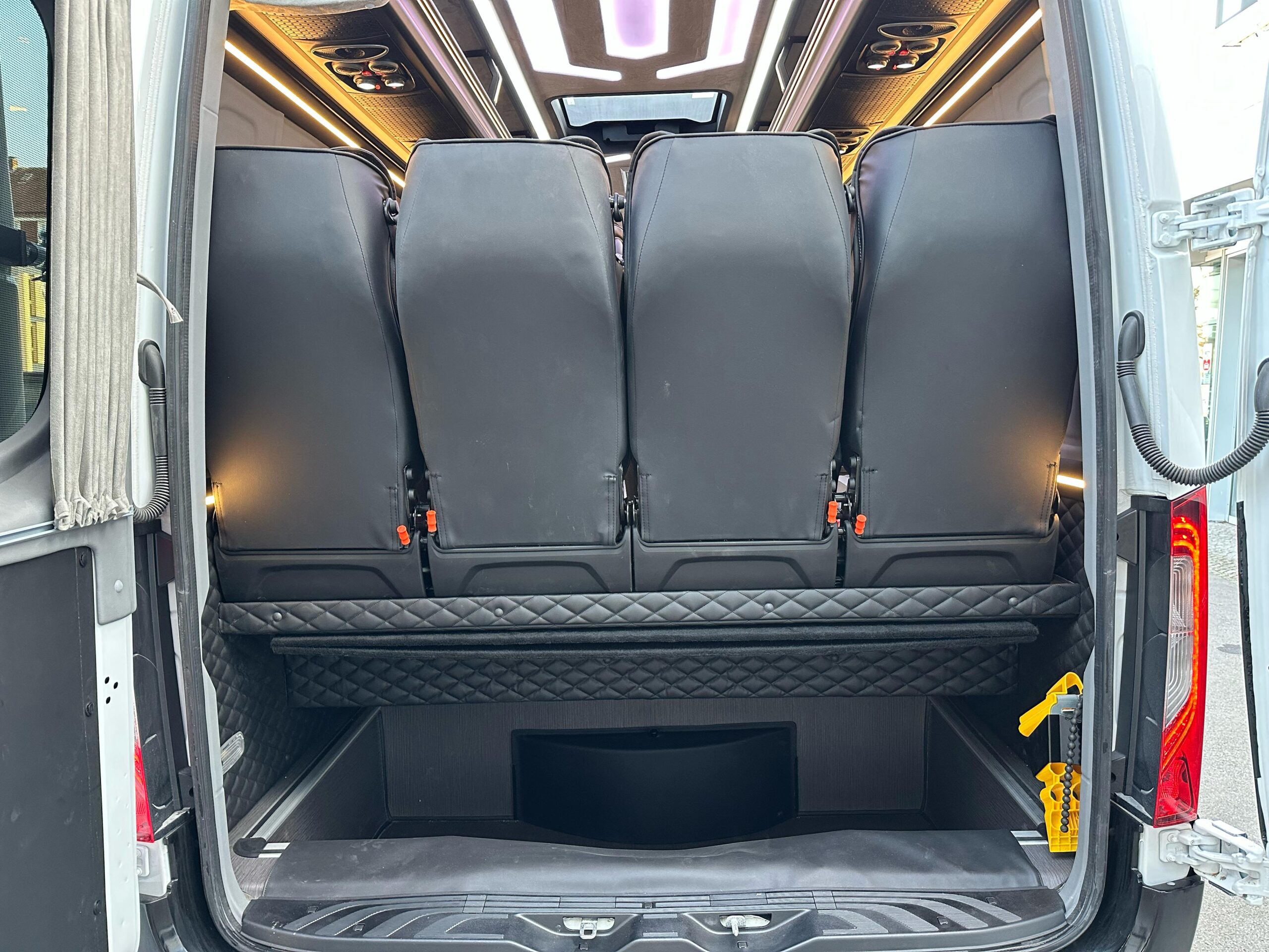 Mercedes-Benz Sprinter 519 18+1 turizm aracı proje görseli 59