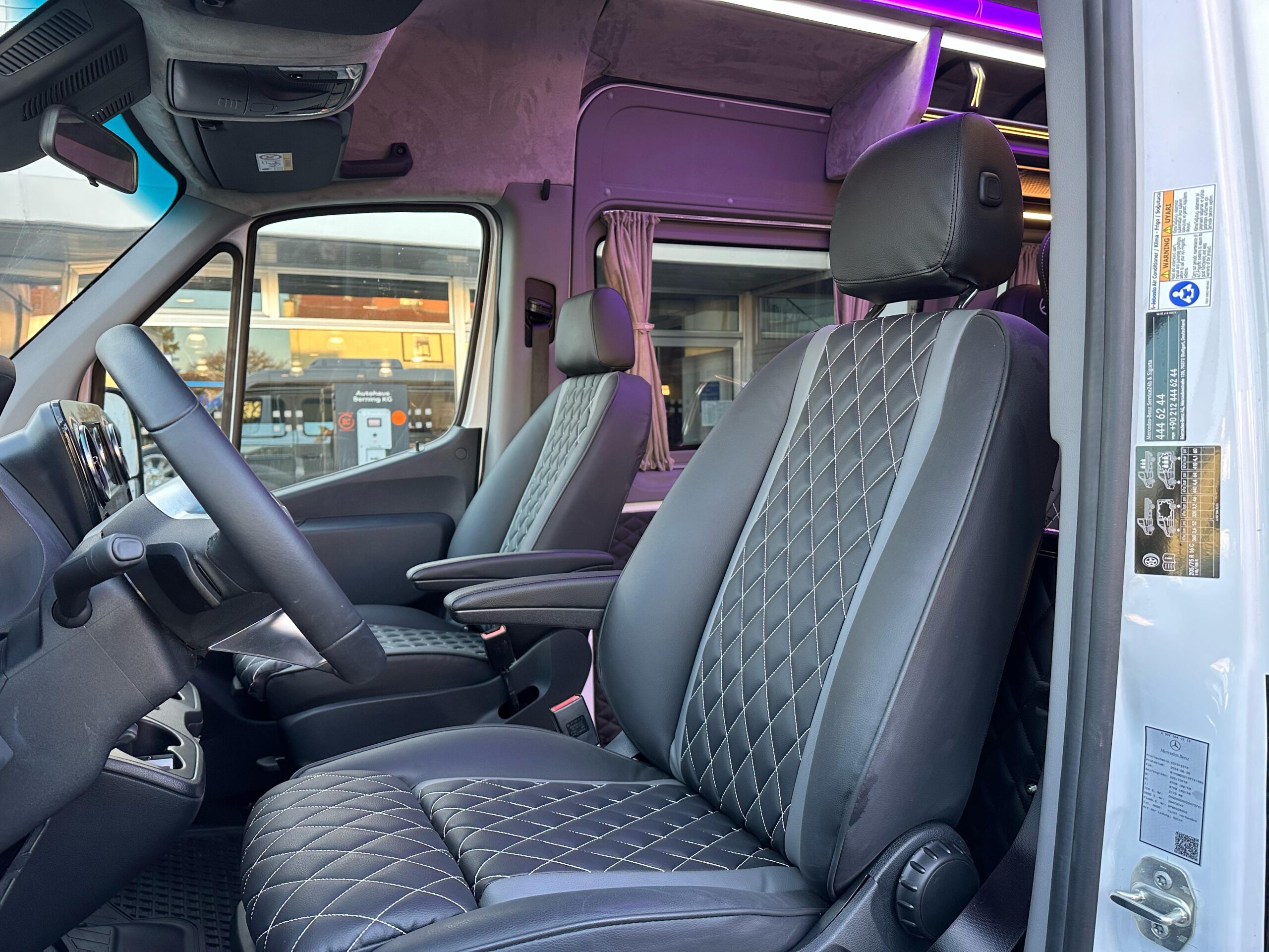 Mercedes-Benz Sprinter 519 18+1 turizm aracı proje görseli 61